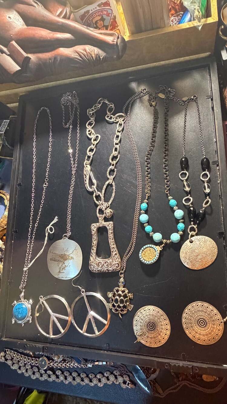 Collection of Assorted Vintage Fashion Jewelry Including Reed & Barton Damascene